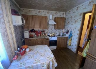 Продажа 4-ком. квартиры, 100 м2, посёлок Бабынино, Строительная улица, 1