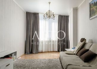 Продается 3-ком. квартира, 70 м2, Сочи, улица Ленина, 298Б, ЖК Морская Симфония