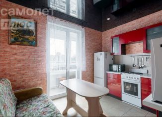 Продается 1-комнатная квартира, 39 м2, Москва, улица Чёрное Озеро, 4, метро Улица Дмитриевского