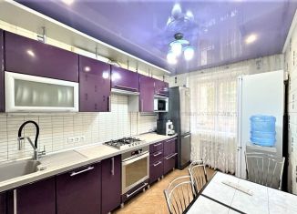 Продам 3-ком. квартиру, 84 м2, Уфа, Советский район, улица Цюрупы, 153