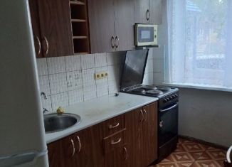 Сдаю трехкомнатную квартиру, 50 м2, Новосибирск, улица Есенина, 29