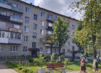 Продажа трехкомнатной квартиры, 61.2 м2, Сланцы, улица Чкалова, 14