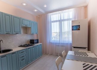 Сдаю 2-ком. квартиру, 59 м2, Геленджик, Крымская улица, 22к21