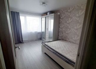 Продаю 2-ком. квартиру, 49 м2, Омск, улица Ватутина, 2