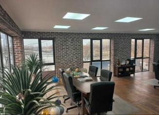 Сдаю в аренду производство, 1250 м2, Краснодар, улица Фурманова, 8