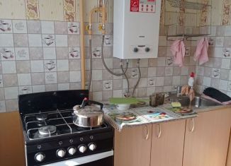 Продам 3-комнатную квартиру, 63 м2, Нефтекамск, Юбилейный проспект, 2