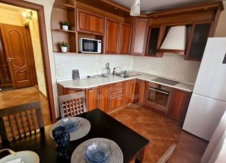 Однокомнатная квартира на продажу, 43 м2, Тюмень, улица Николая Семёнова, 35