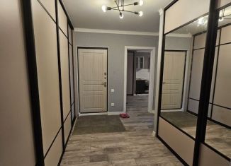 Сдам трехкомнатную квартиру, 80 м2, Тюмень, улица Павла Шарова, 21, ЖК Пятый квартал