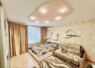 1-комнатная квартира на продажу, 35 м2, Крым, улица Большевика Попова, 10