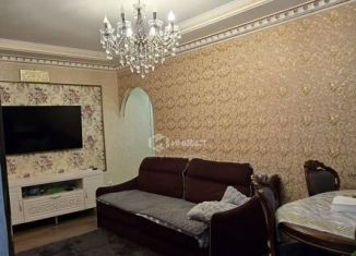 Продаю 3-ком. квартиру, 55 м2, Мурманск, улица Коминтерна, 15