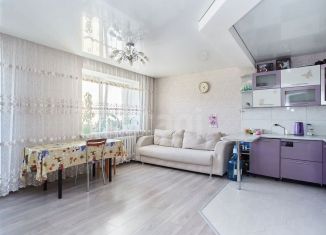 Продаю 2-ком. квартиру, 66 м2, Тюмень, улица Пирогова, 11, ЖК Нефтяник