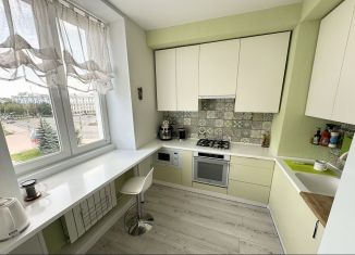 2-ком. квартира на продажу, 55 м2, Ярославль, проспект Ленина, 26