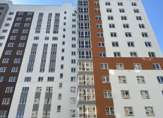 Продам двухкомнатную квартиру, 72.2 м2, Брянск, Степная улица, уч2Б