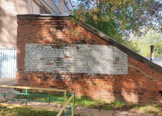 Продаю помещение свободного назначения, 50 м2, Чебоксары, Эгерский бульвар, 16, Калининский район