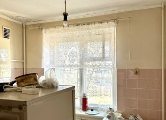 Продается 3-ком. квартира, 60 м2, Боровичи, Вышневолоцкая улица, 18