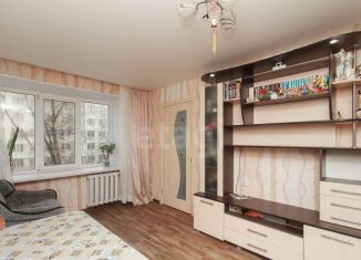 Четырехкомнатная квартира на продажу, 60.8 м2, Челябинск, улица Дзержинского, 19А