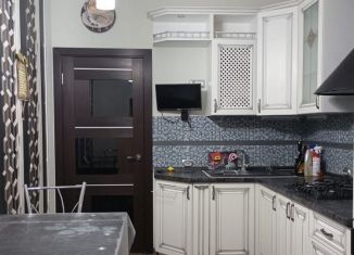 Двухкомнатная квартира в аренду, 60 м2, Аксай, Объездная улица, 7к3