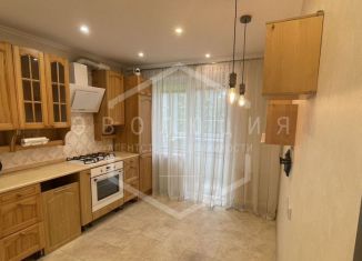 Продам 2-комнатную квартиру, 55 м2, Калининград, улица Генерала Толстикова, 43