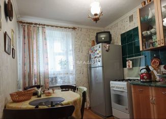 Продажа 2-ком. квартиры, 49.7 м2, Вологодская область, улица Луначарского, 12