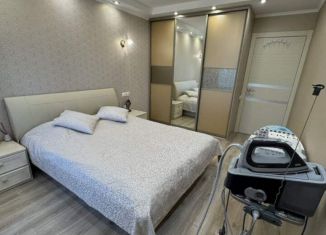 Продаю двухкомнатную квартиру, 58 м2, Серпухов, улица Ворошилова, 143Бк2