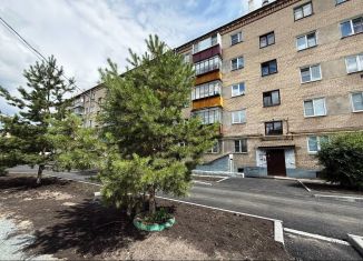 Продается 2-комнатная квартира, 44.7 м2, Коркино, улица В. Терешковой, 12