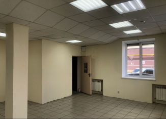 Продается торговая площадь, 98 м2, Калужская область, улица Дзержинского, 46А