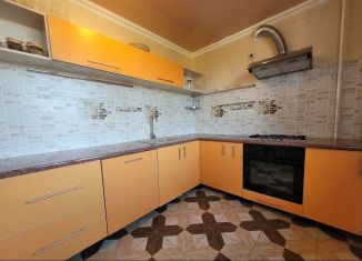 Продается 4-ком. квартира, 131 м2, Саратов, улица имени Братьев Никитиных, 4А