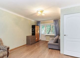 Продаю 1-ком. квартиру, 32 м2, Тюмень, улица Хохрякова, 95