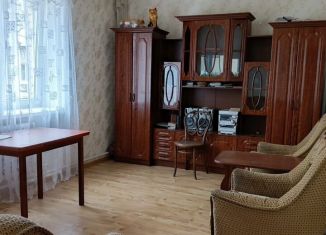Продам 2-комнатную квартиру, 43 м2, Боровичи, Школьный бульвар, 25