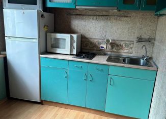 Сдам в аренду 2-ком. квартиру, 42 м2, Ярославль, улица Кузнецова, 13