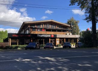 Продаю торговую площадь, 1500 м2, Московская область, Центральная улица, 44