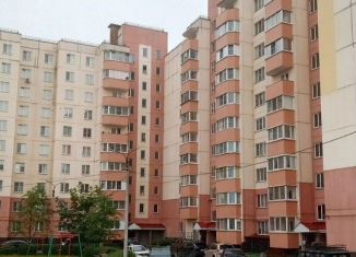 Продам 1-ком. квартиру, 35.8 м2, Гатчина, Рощинская улица, 17Бк1