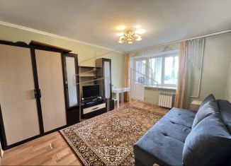 Продается 3-комнатная квартира, 58.7 м2, Тюмень, улица Самарцева, 40