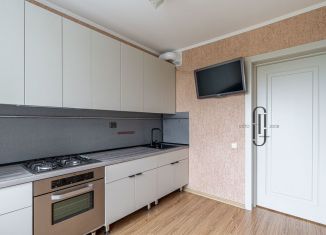 Трехкомнатная квартира на продажу, 81.4 м2, Казань, проспект Ямашева, 94