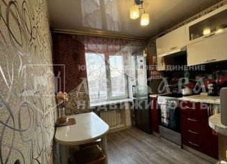 Продам 3-ком. квартиру, 57 м2, Ленинск-Кузнецкий, улица Гагарина, 8