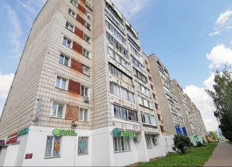 Продажа 3-комнатной квартиры, 62.3 м2, Киров, улица Космонавта Владислава Волкова, 1