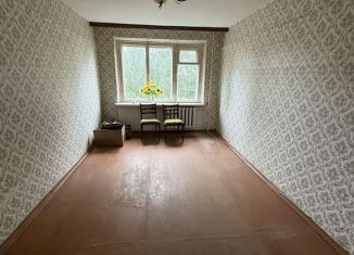 2-комнатная квартира на продажу, 45 м2, Новомосковск, улица Генерала Белова, 15А