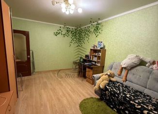 Продается однокомнатная квартира, 37 м2, Старый Оскол, микрорайон Олимпийский, 13