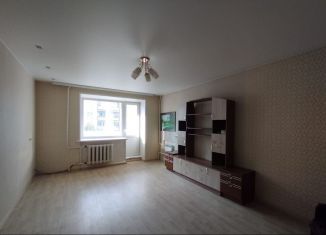 Трехкомнатная квартира на продажу, 61.3 м2, Томск, улица Суворова, 10