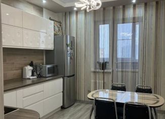 Продам двухкомнатную квартиру, 67 м2, Краснодар, Командорская улица, 3к2