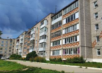 Продается 2-ком. квартира, 47 м2, Кудымкар, улица Калинина, 35