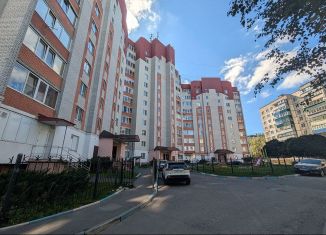 Продажа четырехкомнатной квартиры, 134 м2, Курск, проспект Энтузиастов, 1А