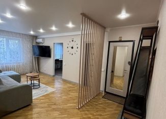 Продам трехкомнатную квартиру, 71.8 м2, Краснодар, улица Бульварное Кольцо, 13, микрорайон Юбилейный