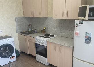 Сдается 1-комнатная квартира, 40 м2, Республика Башкортостан, улица Гафури, 88