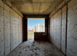 Продаю 2-ком. квартиру, 85 м2, Махачкала, Хивская улица, 17