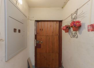 Продам 3-комнатную квартиру, 65.8 м2, Тюмень, улица Моторостроителей, 10