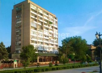 Продаю 2-комнатную квартиру, 57.7 м2, Астрахань, улица Урицкого, 5/3/4