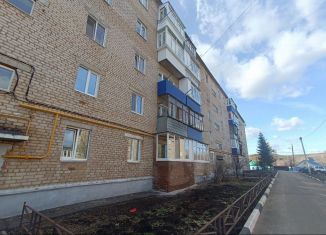 Трехкомнатная квартира на продажу, 72 м2, Ишимбай, улица Машиностроителей, 136