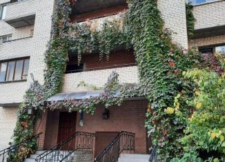 Сдам в аренду однокомнатную квартиру, 35.7 м2, Санкт-Петербург, улица Типанова, 34к2