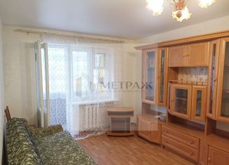 Продаю 2-ком. квартиру, 46.2 м2, Феодосия, Советская улица, 16